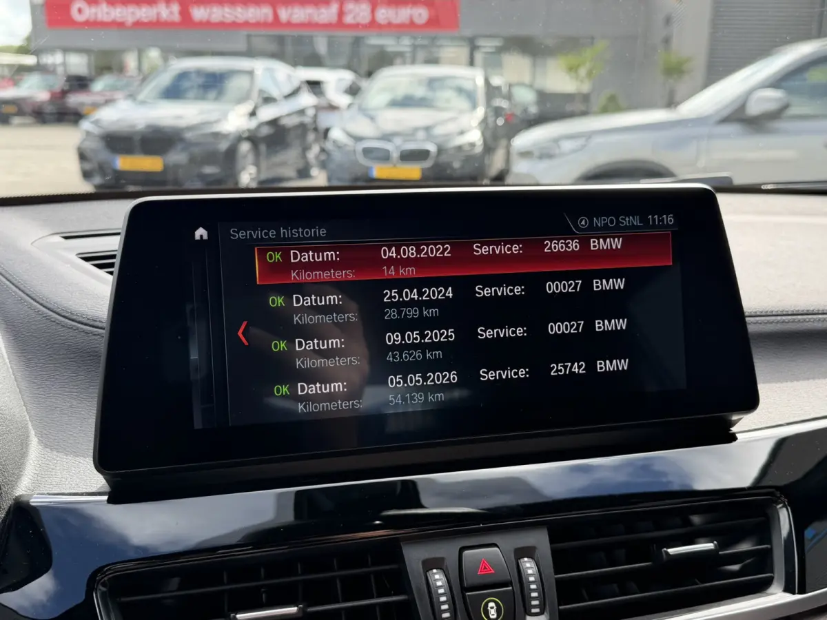xDrive25e Executive xLine Leder Stoelverwarming Head-Up Display LED Harman-Kardon PDC 18 Inch Garantie t/m 14-05-2028