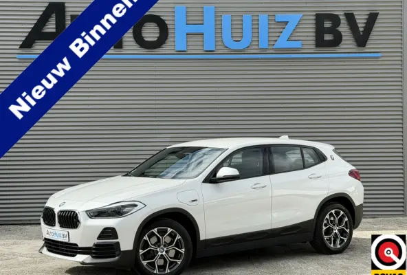 xDrive25e Executive xLine Leder Stoelverwarming Head-Up Display LED Harman-Kardon PDC 18 Inch Garantie t/m 14-05-2028