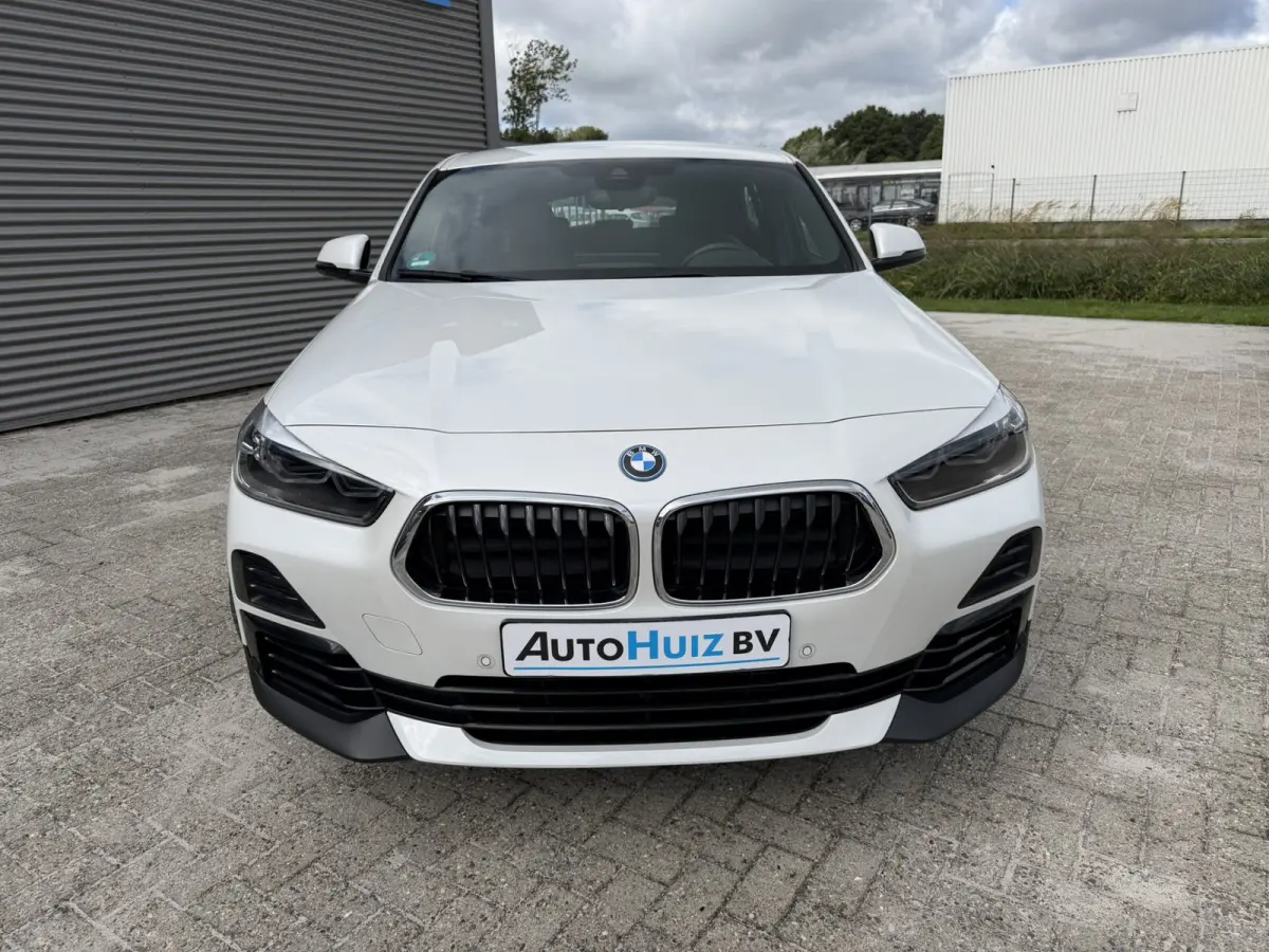 xDrive25e Executive xLine Leder Stoelverwarming Head-Up Display LED Harman-Kardon PDC 18 Inch Garantie t/m 14-05-2028