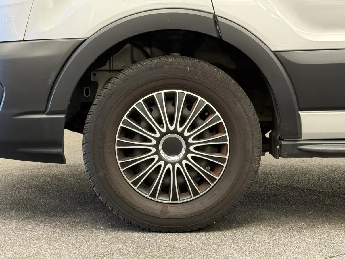 350 2.0 TDCI L3H2 Dubbele Cabine Trend Airco Cruise Control Trekhaak Parkeersensoren