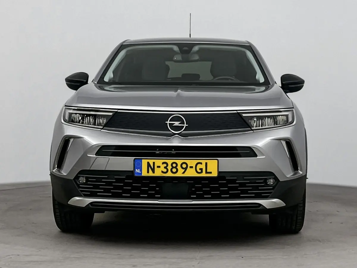 100pk Elegance | Navigatie | Camera | Lichtmetalen velgen | Climate control |