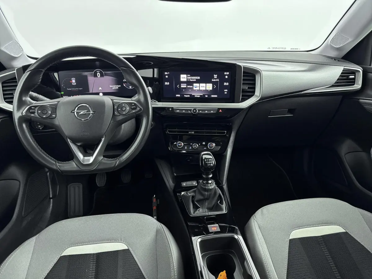 100pk Elegance | Navigatie | Camera | Lichtmetalen velgen | Climate control |