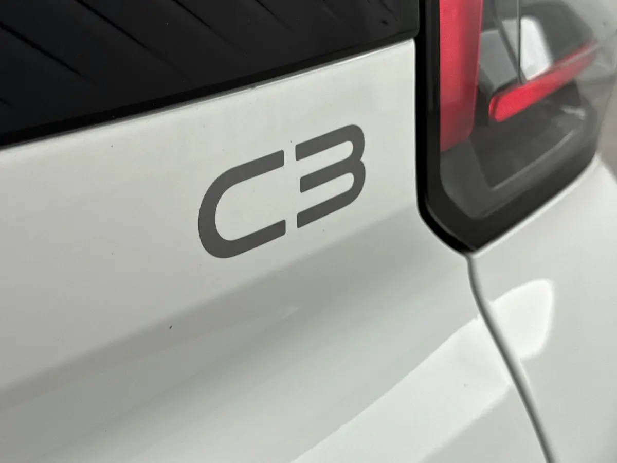 1.2 Hybrid 110pk Plus | Voorraad deal! | Comfort stoelen | Apple CarPlay/Android Auto | Cruise control |