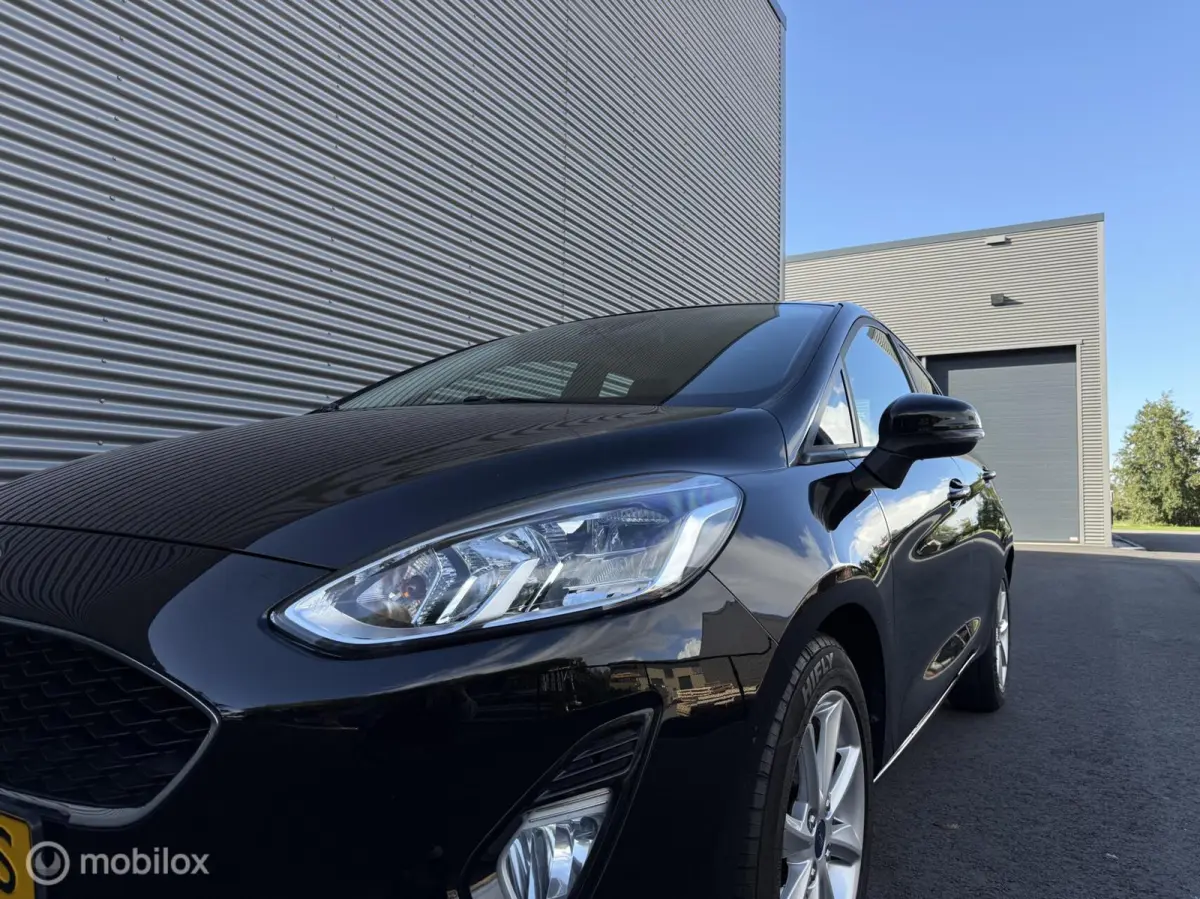 1.0 EcoBoost Connected | Carplay | Airco | Cruise | DAB | Parkeersensor | Isofix | LED | Lichtmetalen velgen