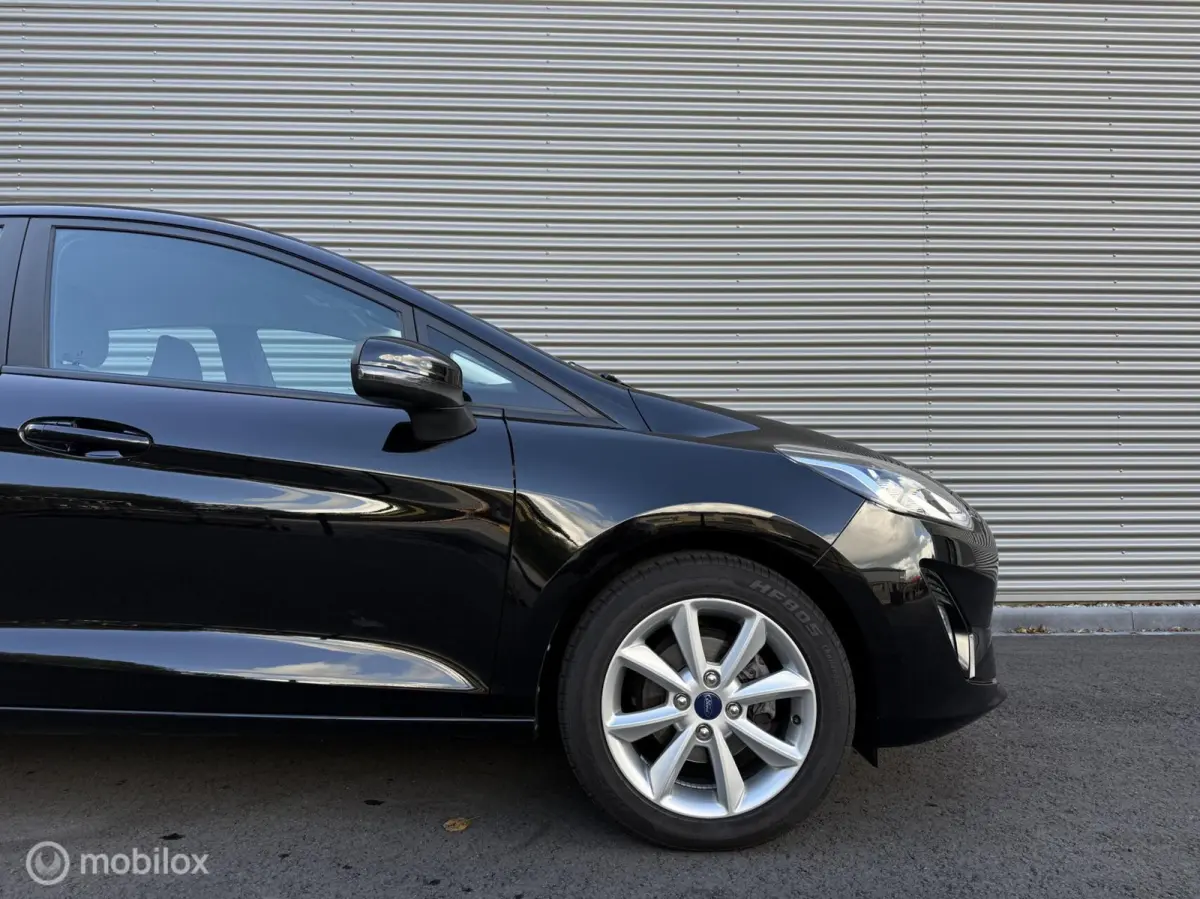 1.0 EcoBoost Connected | Carplay | Airco | Cruise | DAB | Parkeersensor | Isofix | LED | Lichtmetalen velgen