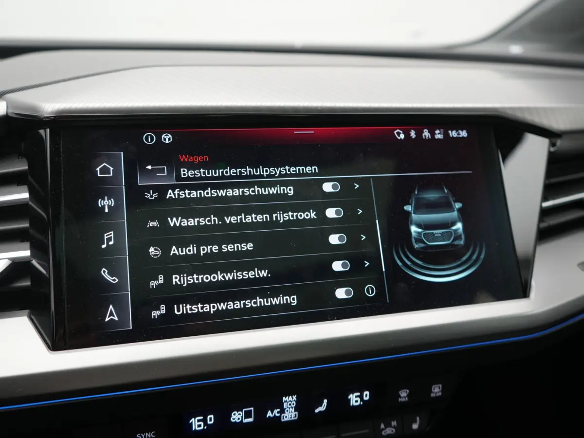 40 Advanced edition 77 kWh 204pk Dealer O.H | SOH 96.6% | Panodak | Adaptive Cruise | Matrix LED | Camera | Sportstoelen Verwarmd | Blis | Sfeerverlichting | Apple Carplay | DAB | Navigatie 