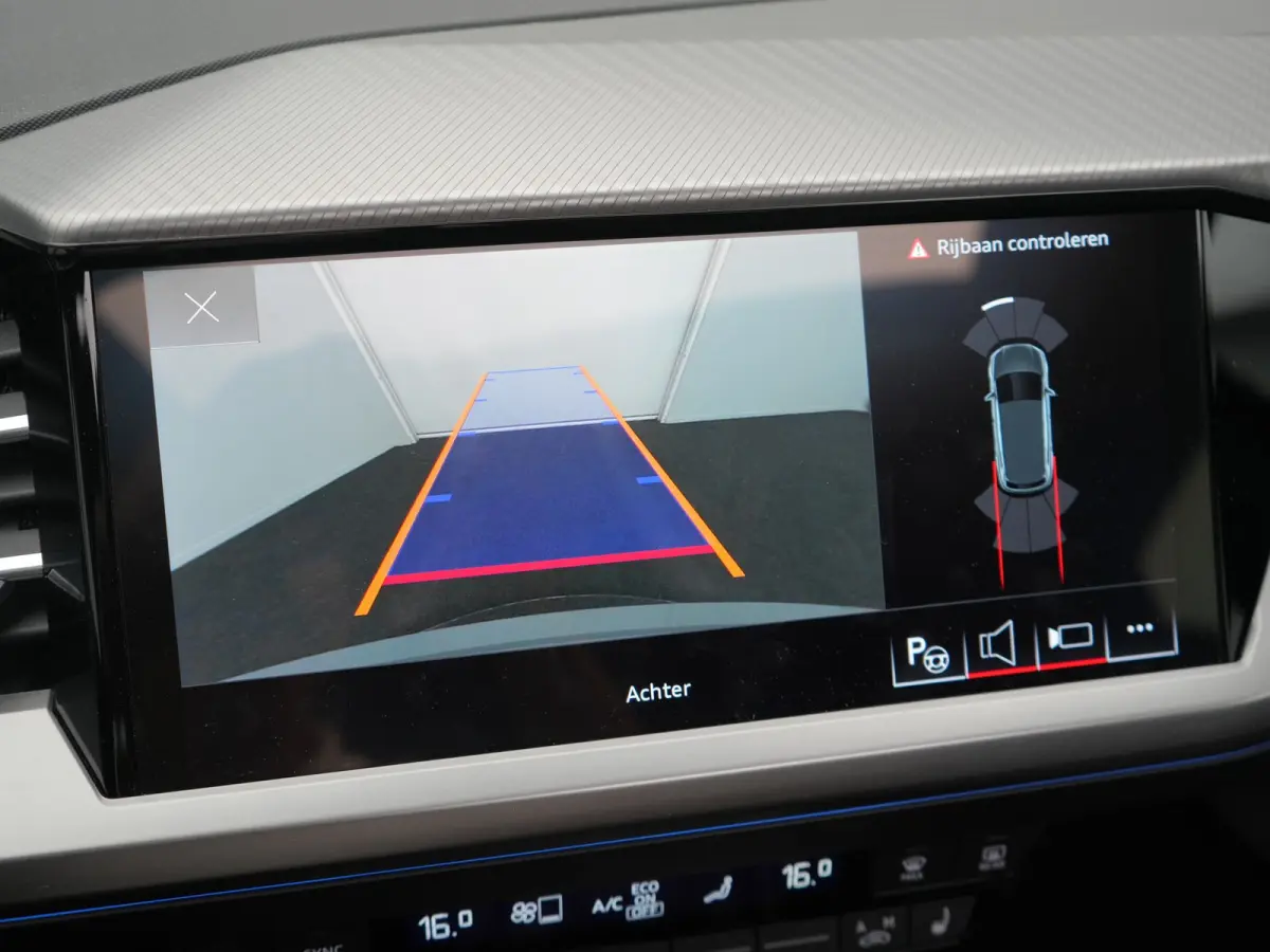 40 Advanced edition 77 kWh 204pk Dealer O.H | SOH 96.6% | Panodak | Adaptive Cruise | Matrix LED | Camera | Sportstoelen Verwarmd | Blis | Sfeerverlichting | Apple Carplay | DAB | Navigatie 