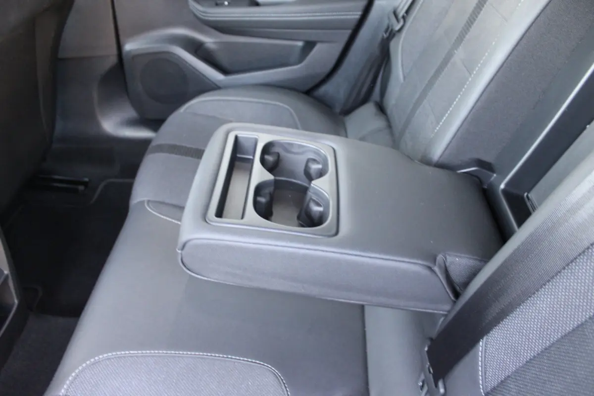 1.2 Turbo Hybrid GS / Navigatie / Camera / Parkeersensoren / Matrix LED / Stuur -en Stoelverwarmd / Dodehoek / Keyless /