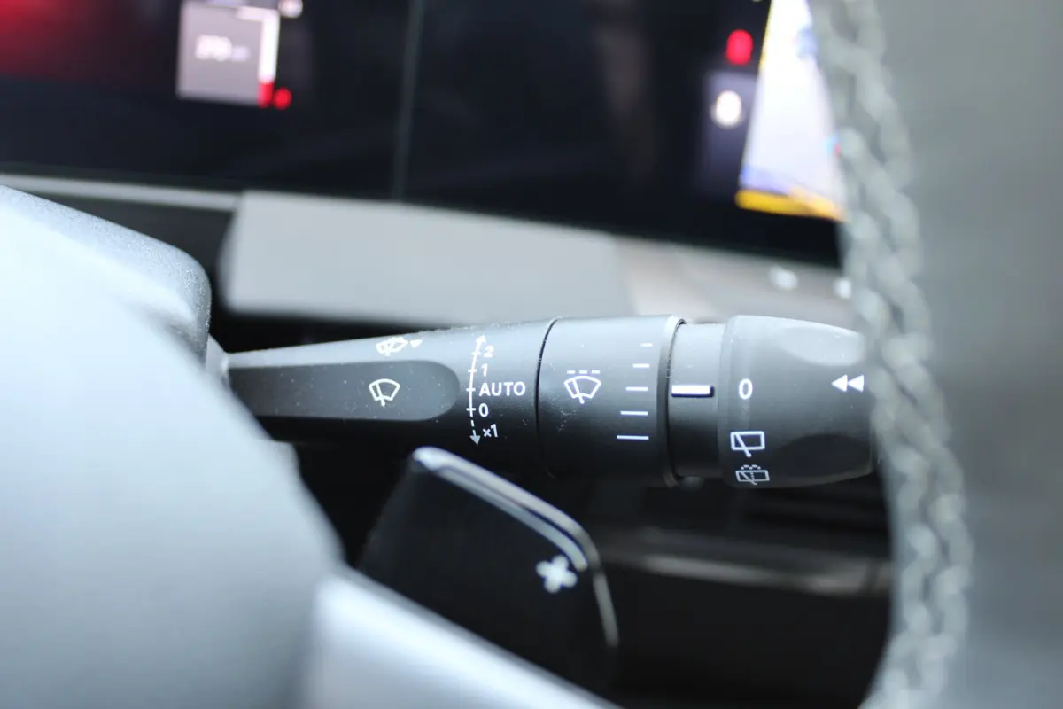 1.2 Turbo Hybrid GS / Navigatie / Camera / Parkeersensoren / Matrix LED / Stuur -en Stoelverwarmd / Dodehoek / Keyless /