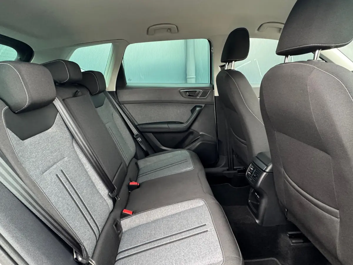 1.0 TSI Style * 27.000KM!!* Navigatie * Camera * Virtual Cockpit * Elek. Achterklep *