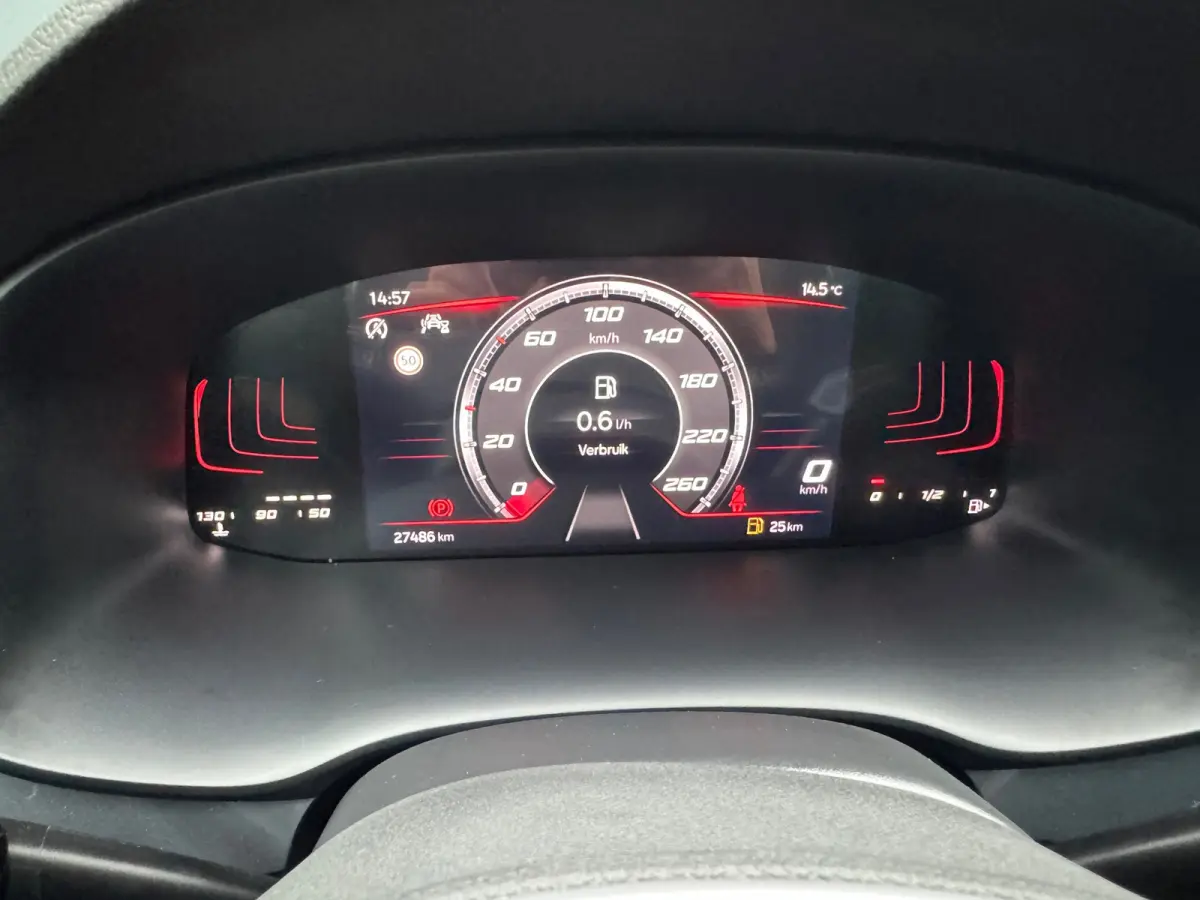1.0 TSI Style * 27.000KM!!* Navigatie * Camera * Virtual Cockpit * Elek. Achterklep *