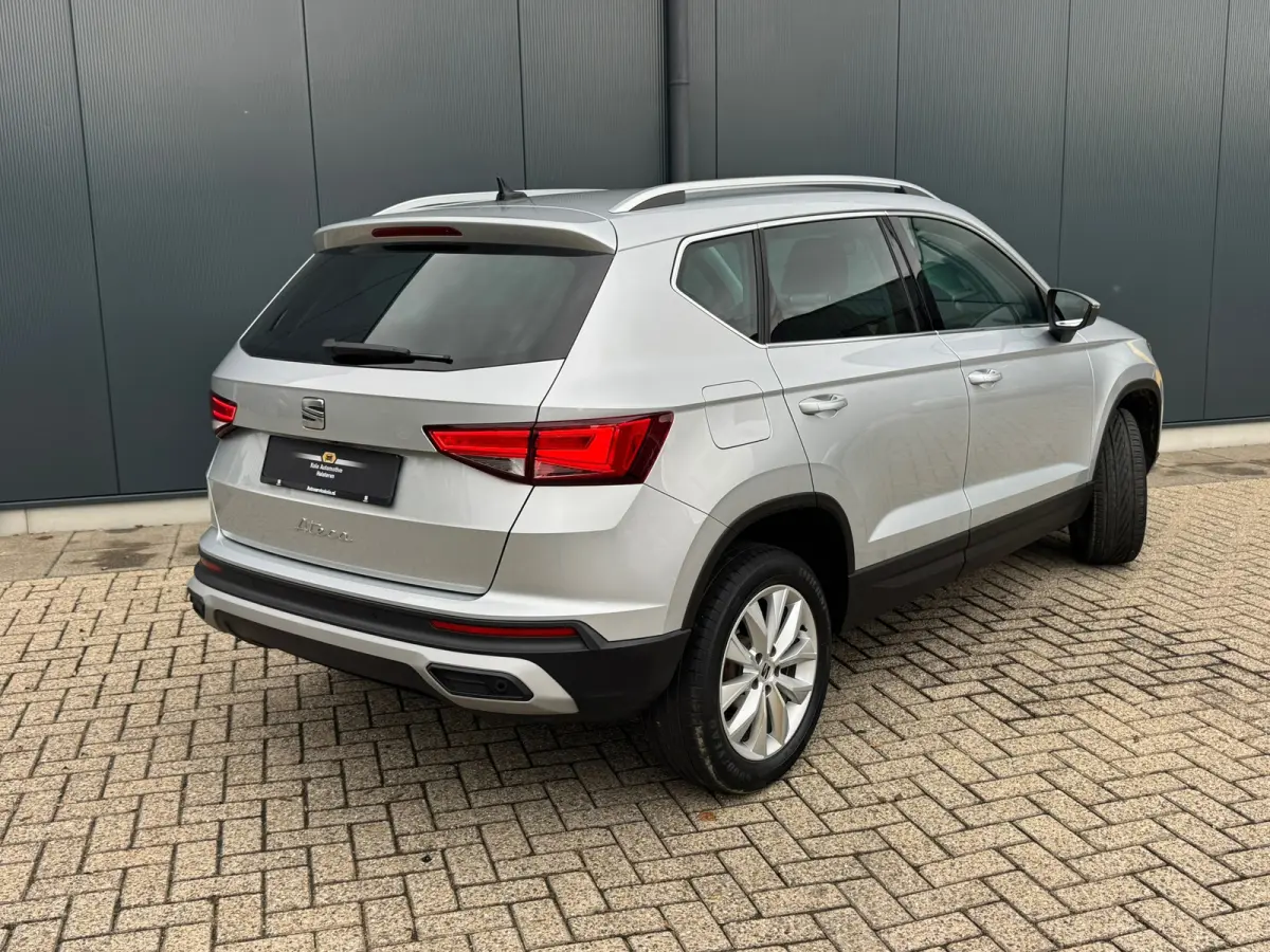 1.0 TSI Style * 27.000KM!!* Navigatie * Camera * Virtual Cockpit * Elek. Achterklep *