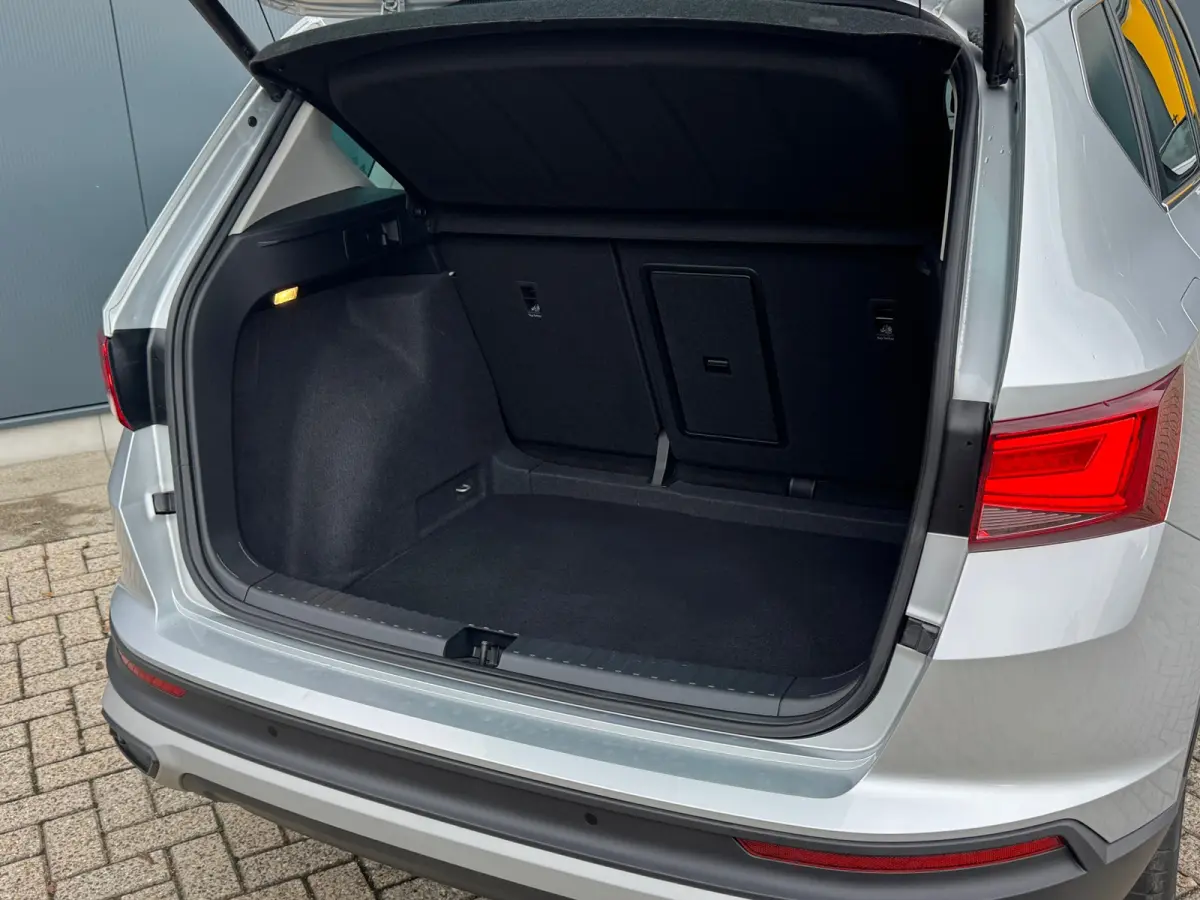 1.0 TSI Style * 27.000KM!!* Navigatie * Camera * Virtual Cockpit * Elek. Achterklep *