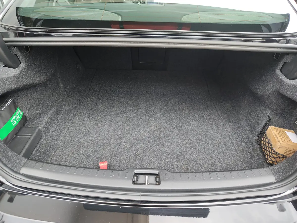 2.0 T4 R-DESIGN AUTOMAAT Lederen sportstoelen | Open dak | Harman Kardon | HUD
