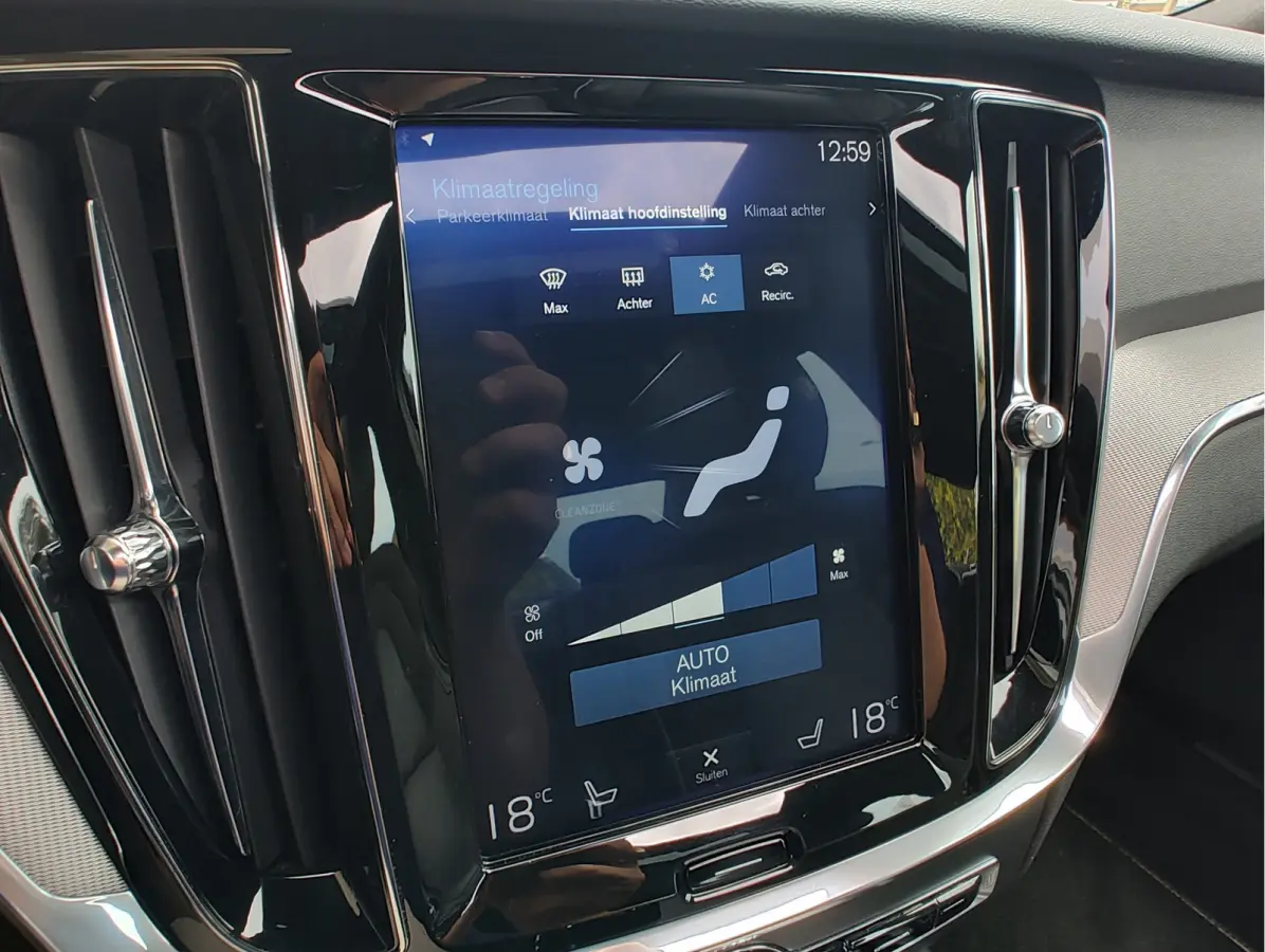 2.0 T4 R-DESIGN AUTOMAAT Lederen sportstoelen | Open dak | Harman Kardon | HUD