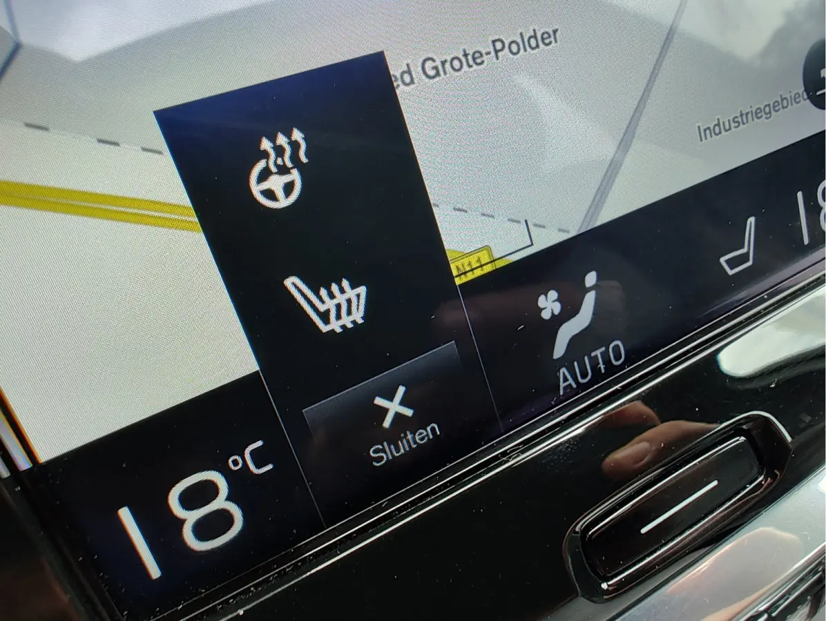 2.0 T4 R-DESIGN AUTOMAAT Lederen sportstoelen | Open dak | Harman Kardon | HUD
