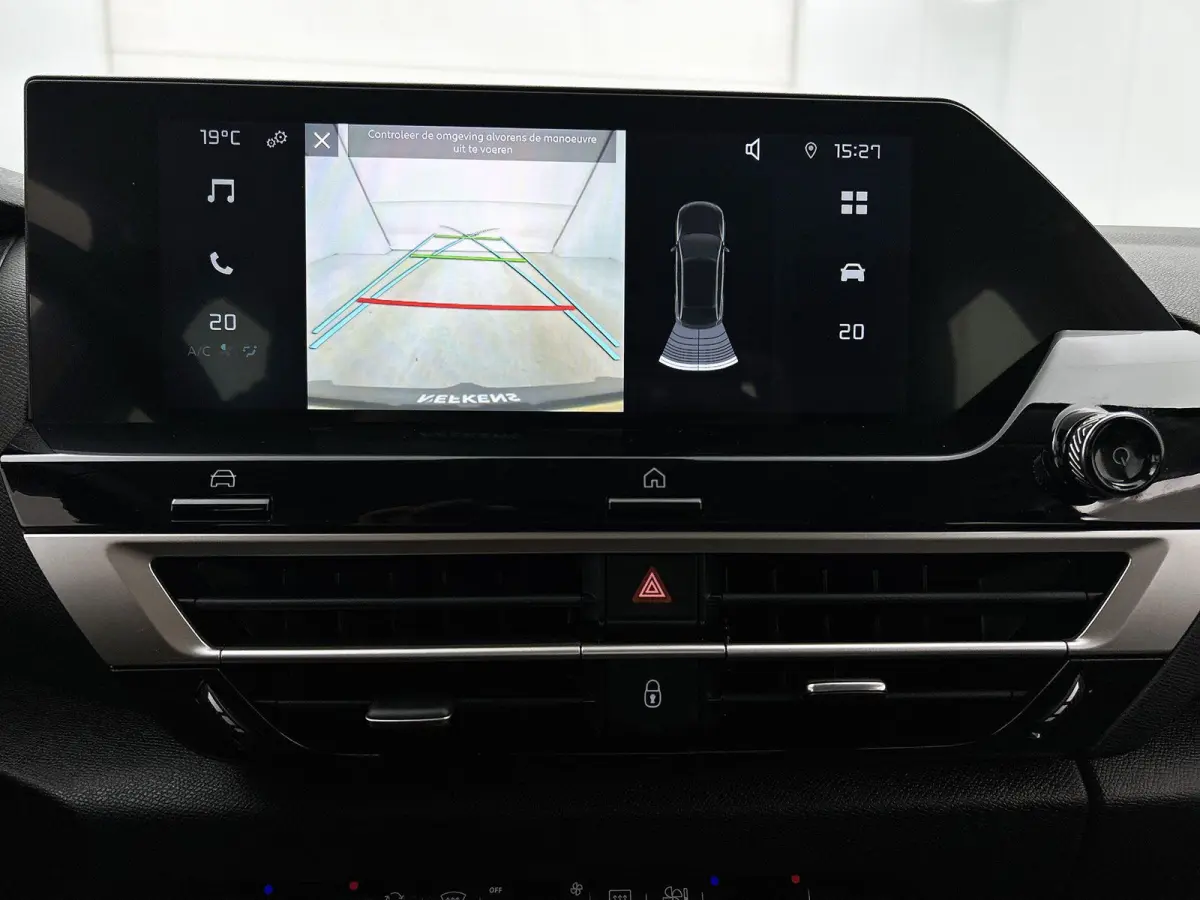 You 50 kWh 136pk | Accu 99% | Lage kilometerstand | Navigatie via Apple Carplay / Android Auto | Achteruitrijcamera | Climate Control | Cruise Control | Parkeersensoren | DAB+ radio | Armste
