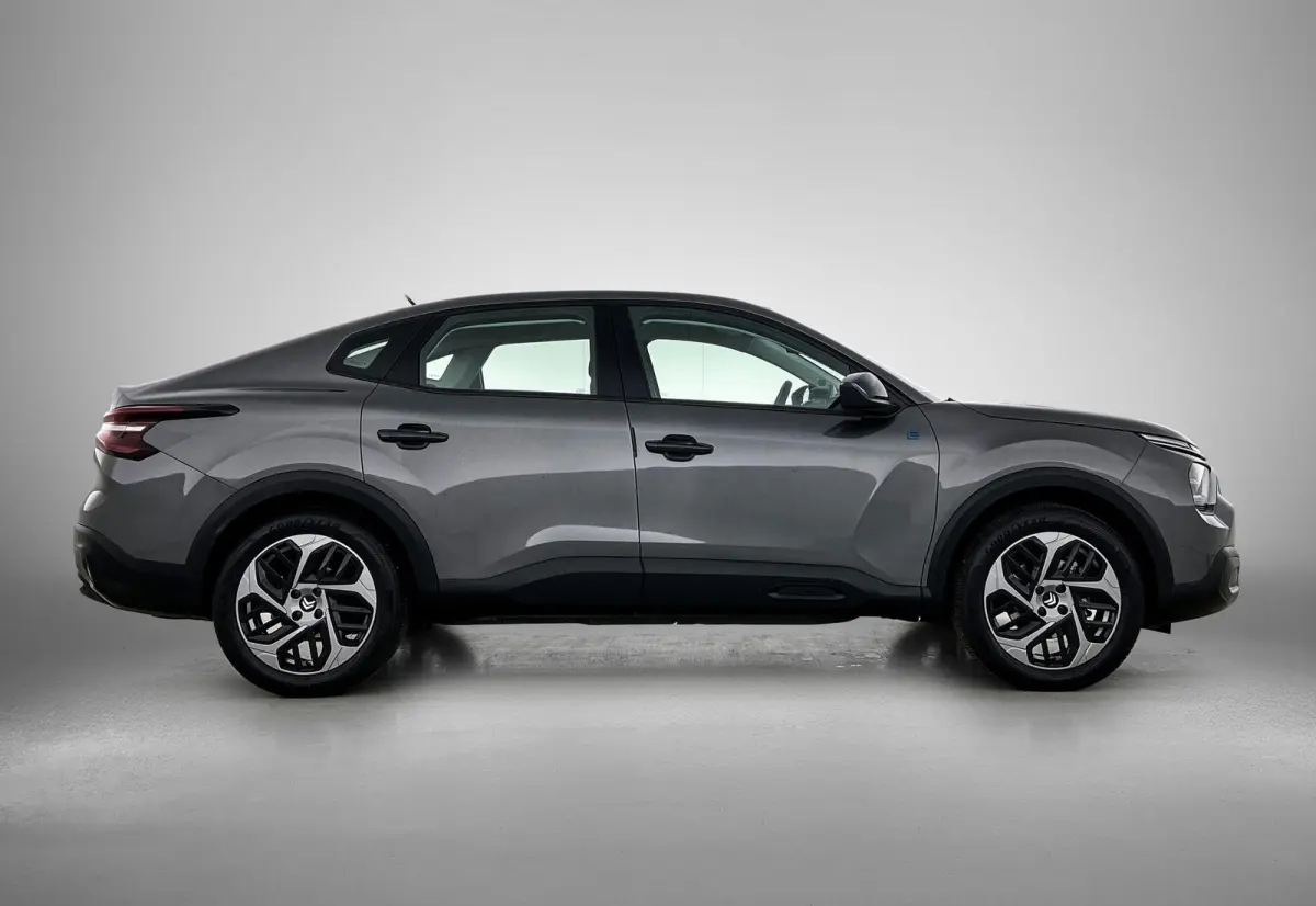 You 50 kWh 136pk | Accu 99% | Lage kilometerstand | Navigatie via Apple Carplay / Android Auto | Achteruitrijcamera | Climate Control | Cruise Control | Parkeersensoren | DAB+ radio | Armste