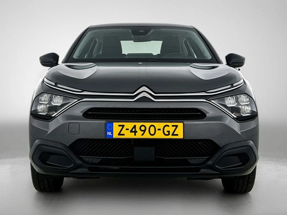 You 50 kWh 136pk | Accu 99% | Lage kilometerstand | Navigatie via Apple Carplay / Android Auto | Achteruitrijcamera | Climate Control | Cruise Control | Parkeersensoren | DAB+ radio | Armste