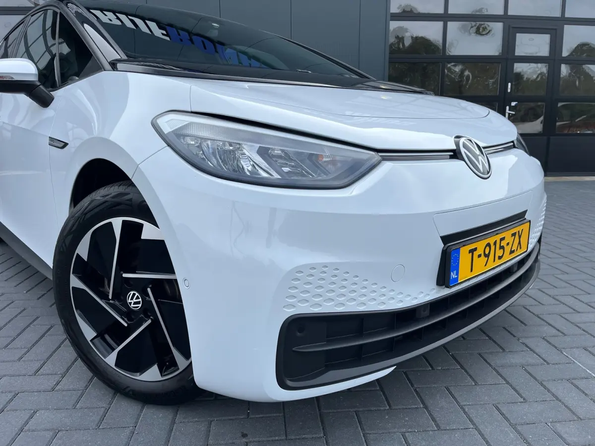 Pro Edition Advantage 58 kWh NL.Auto/Two-tone/Stoelverw./Camera/IQ.Light/1Ste Eigenaar/Dealer Onderhouden