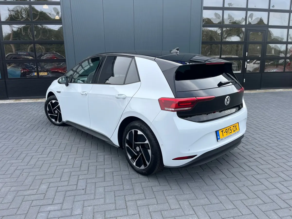 Pro Edition Advantage 58 kWh NL.Auto/Two-tone/Stoelverw./Camera/IQ.Light/1Ste Eigenaar/Dealer Onderhouden