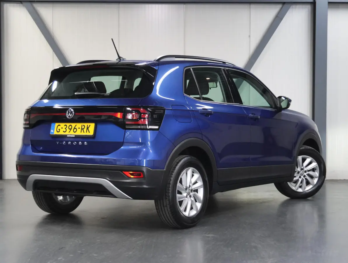 1.0 TSI Life | 2de eigenaar | Airco | Adaptief Cruise Control | Armsteun | AppleCarPlay/AndroidAuto | Navigatie | LED | Isofix | DAB Radio | Dodehoek Detectie |