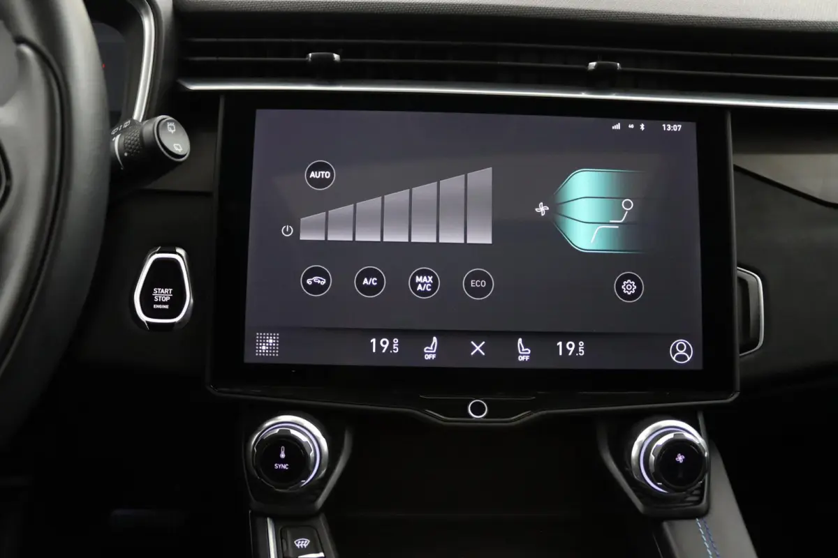 1.5*PLUG-IN*NAVI*PANO*CAM*ACC*CARPLAY*ECC*LED*