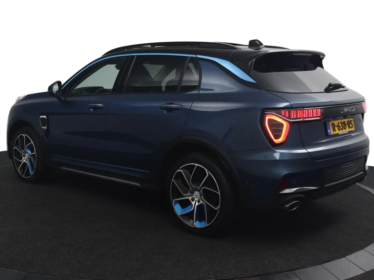 1.5*PLUG-IN*NAVI*PANO*CAM*ACC*CARPLAY*ECC*LED*