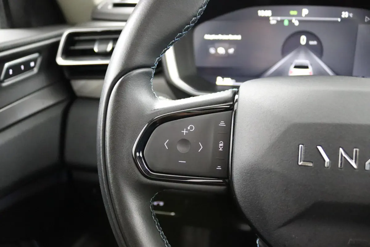 1.5*PLUG-IN*NAVI*PANO*CAM*ACC*CARPLAY*ECC*LED*
