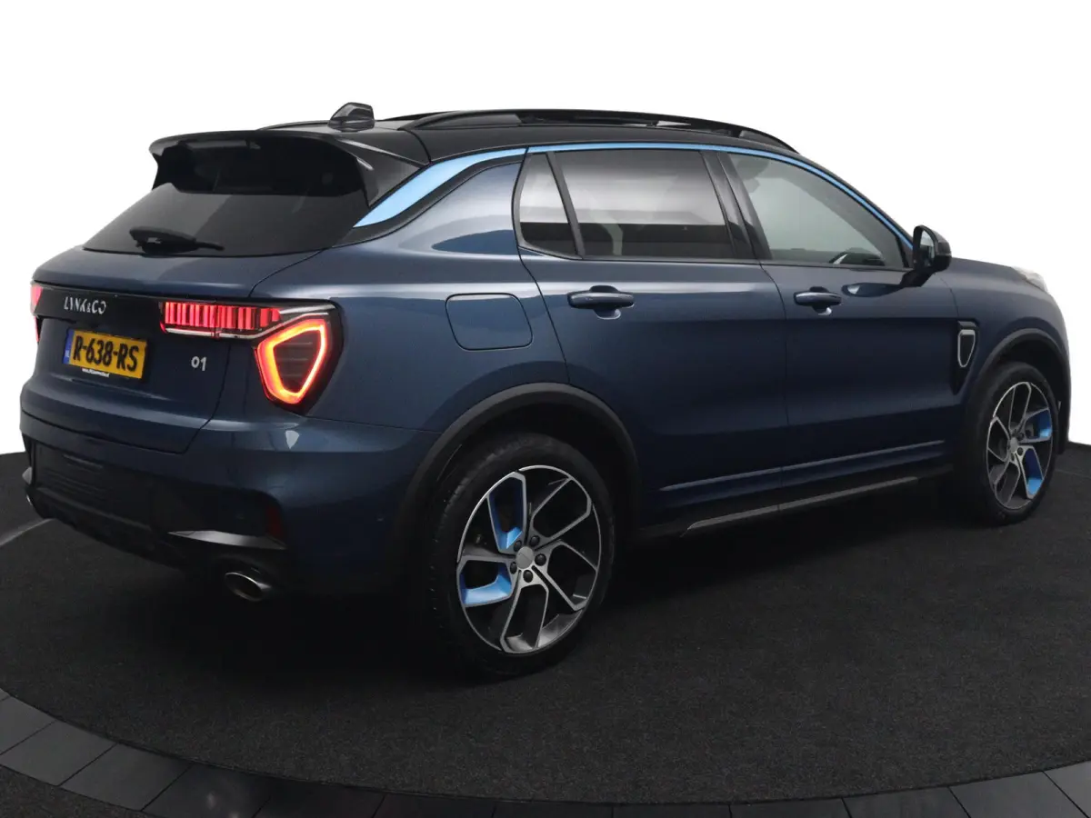 1.5*PLUG-IN*NAVI*PANO*CAM*ACC*CARPLAY*ECC*LED*