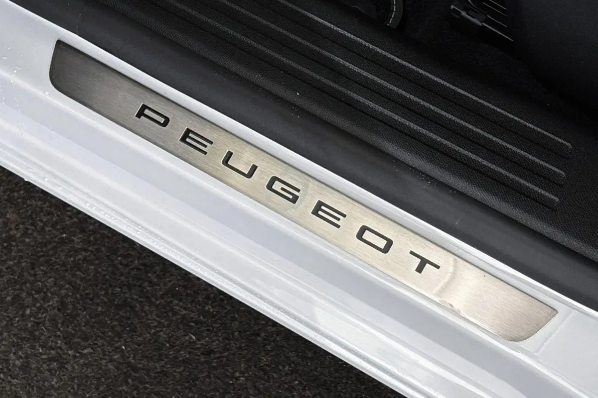 1.2 Hybrid 145 GT Keyless Camera Dodehoek Adaptive Cruise