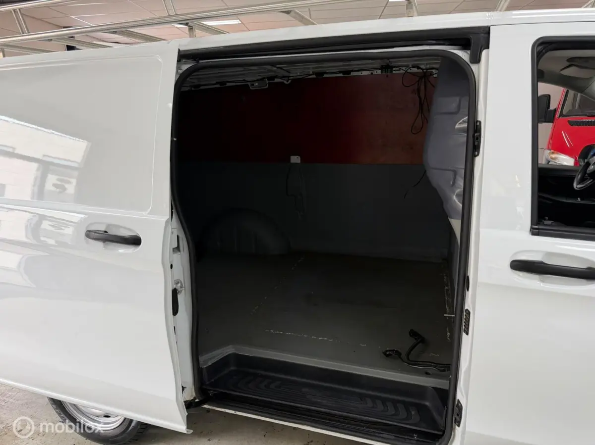 Bestel 109 CDI Economy