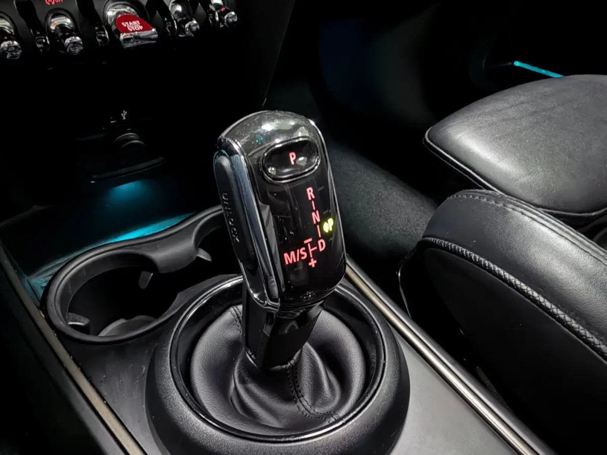 1.5 Cooper Chili PANO/LEDER/H-KARDON/NAVI/CAM/CARPLAY/ECC/PDC///