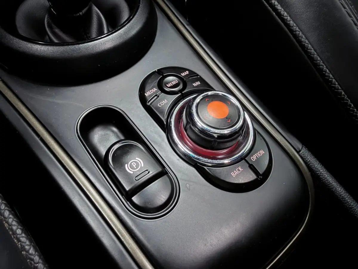 1.5 Cooper Chili PANO/LEDER/H-KARDON/NAVI/CAM/CARPLAY/ECC/PDC///