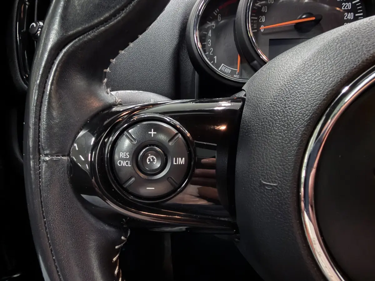 1.5 Cooper Chili PANO/LEDER/H-KARDON/NAVI/CAM/CARPLAY/ECC/PDC///