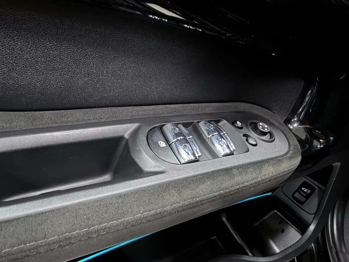 1.5 Cooper Chili PANO/LEDER/H-KARDON/NAVI/CAM/CARPLAY/ECC/PDC///