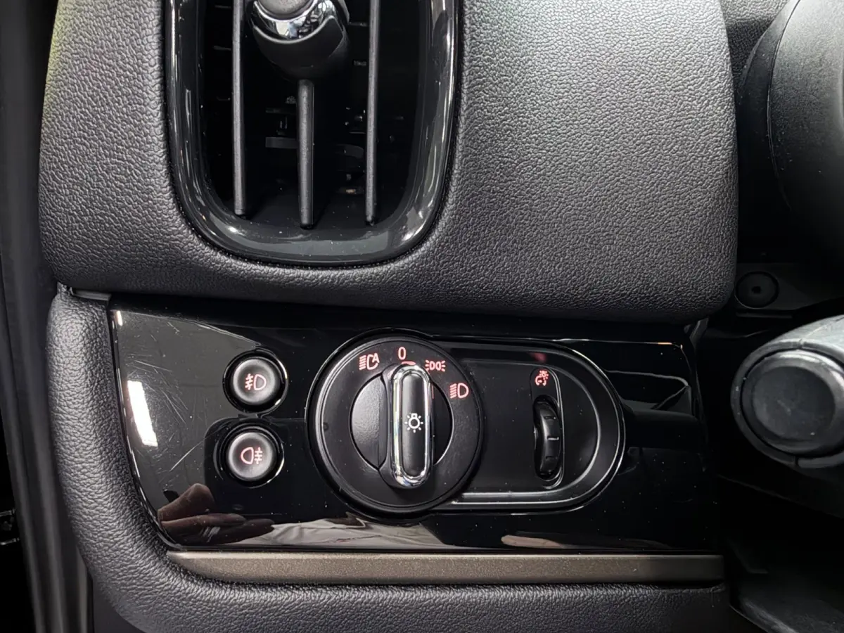 1.5 Cooper Chili PANO/LEDER/H-KARDON/NAVI/CAM/CARPLAY/ECC/PDC///