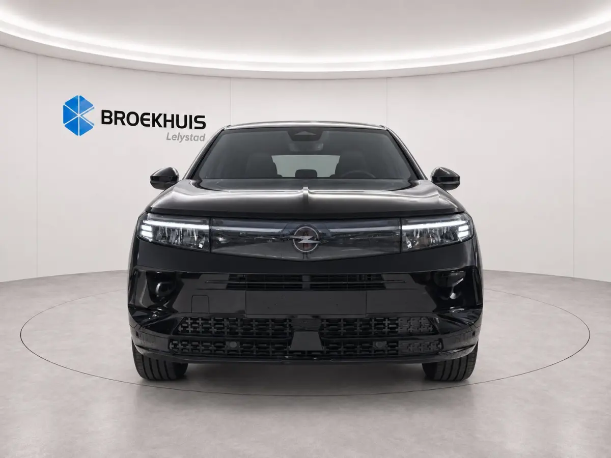 GS - PHEV | Draadloze telefoonlader (Inductie) | Elektronische klimaatregeling met twee zones | LED dagrijverlichting