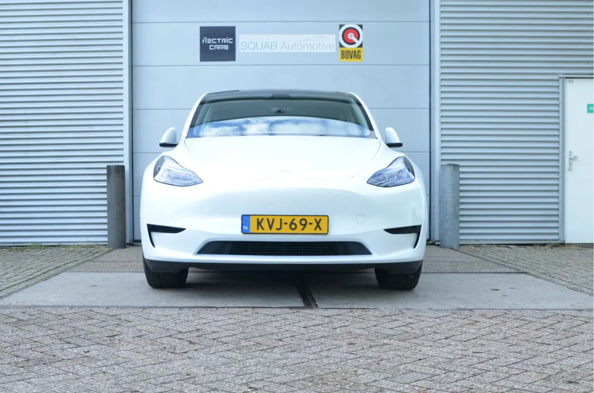 RWD 58 kWh 20" Alu, AutoPilot3.0 Ryzen