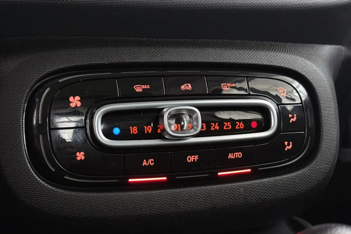 EQ Comfort 18 kWh Panoramadak Stoelverwarming Climate Control