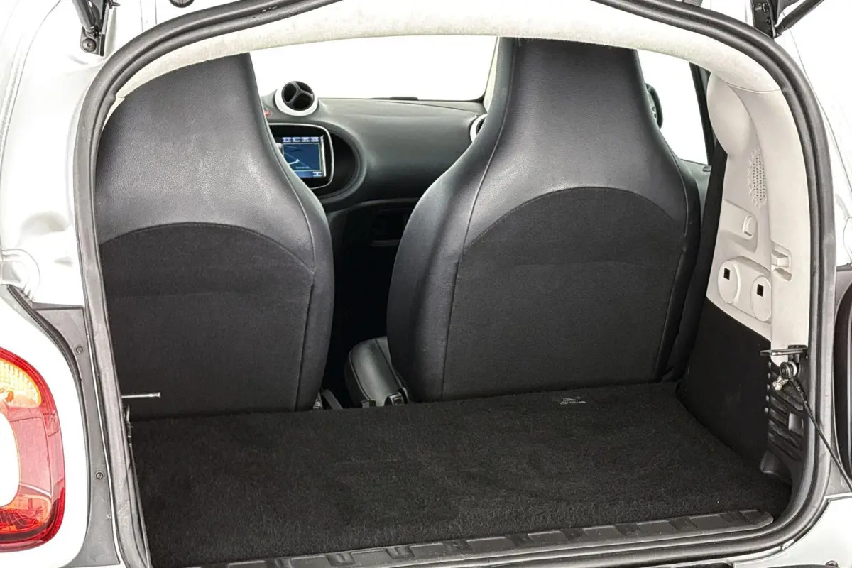 EQ Comfort 18 kWh Panoramadak Stoelverwarming Climate Control