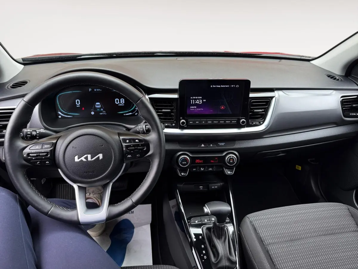1.0 T-GDi MHEV DynamicPlusLine Automaat |  Navi | Apple Carplay/Android Auto | Metallic lak | Stoel & stuurverwarming | Fabrieksgarantie t/m 11-8-2032 + 3x 1 jaar* | NAP