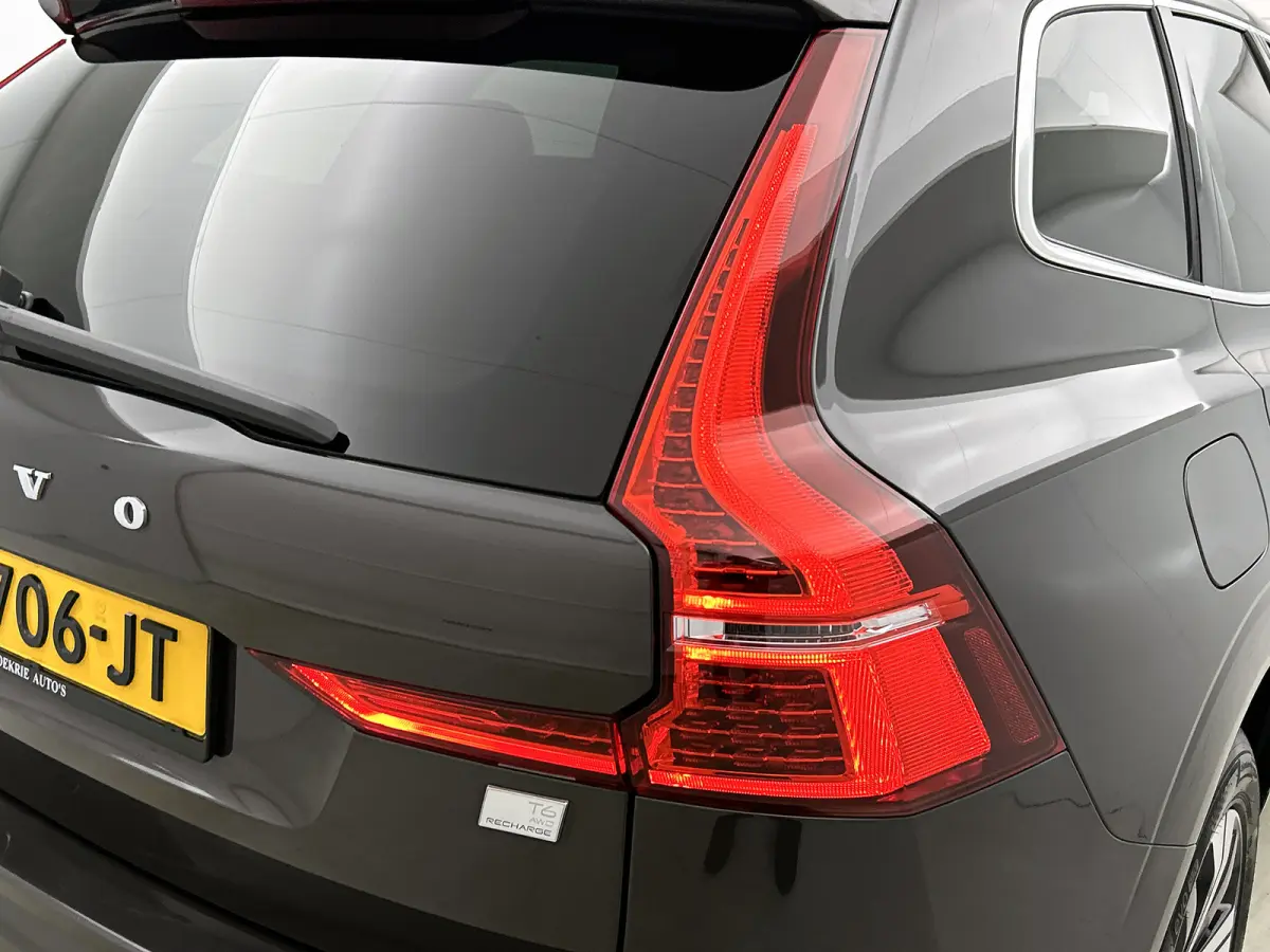 2.0 T6 Plug-in LongRange SOH 100% / AWD Plus Bright / Panoramadak / Pdc+Camera / NL.Auto / Stoel-Stuurverwarming / Apk 02-2027