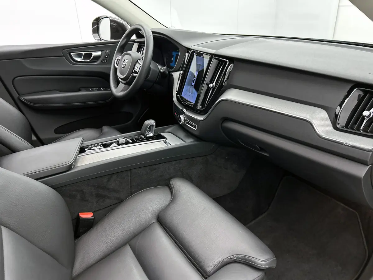 2.0 T6 Plug-in LongRange SOH 100% / AWD Plus Bright / Panoramadak / Pdc+Camera / NL.Auto / Stoel-Stuurverwarming / Apk 02-2027