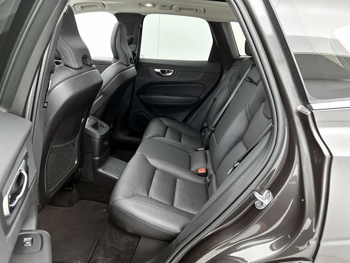 2.0 T6 Plug-in LongRange SOH 100% / AWD Plus Bright / Panoramadak / Pdc+Camera / NL.Auto / Stoel-Stuurverwarming / Apk 02-2027