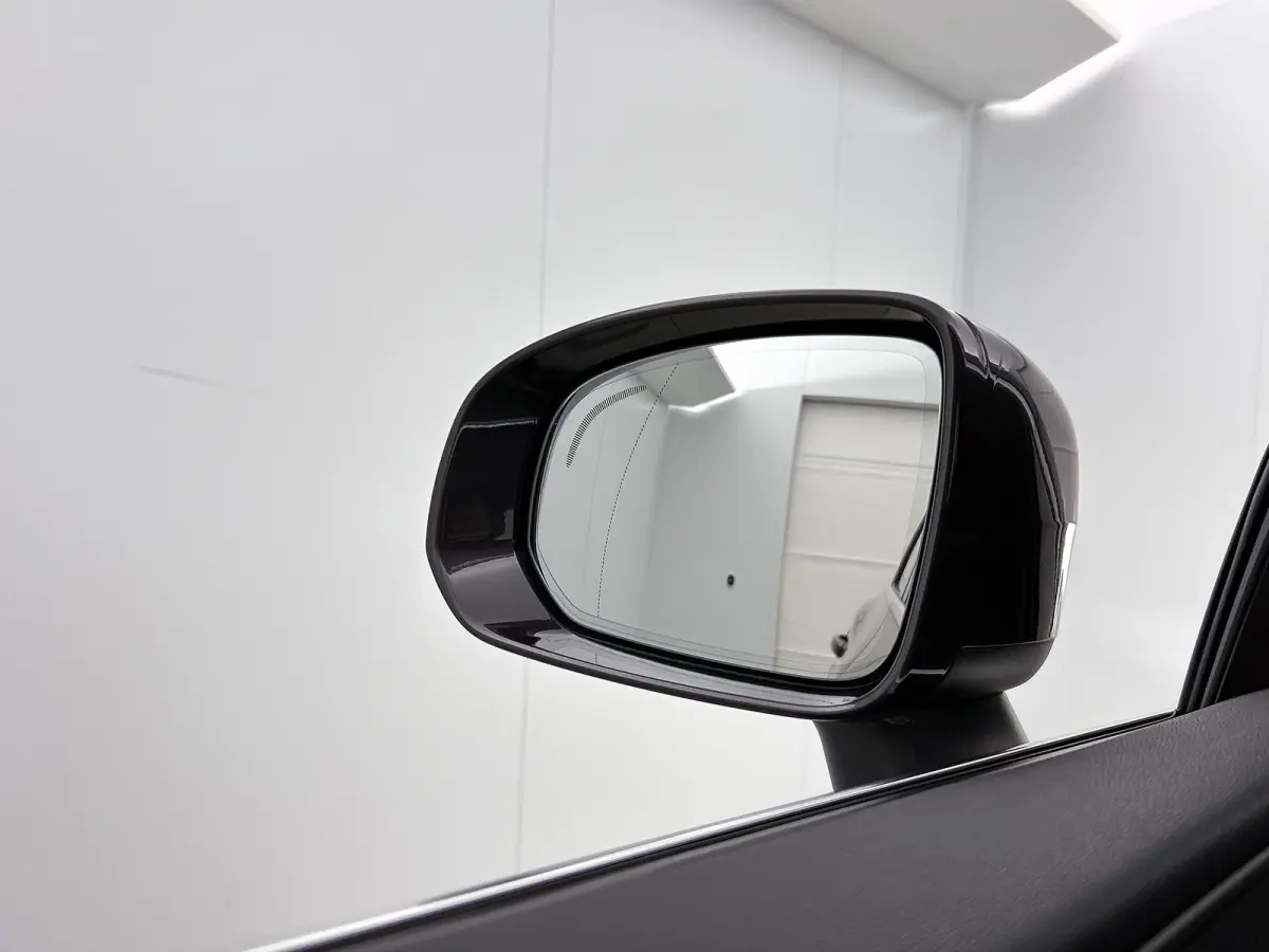 2.0 T6 Plug-in LongRange SOH 100% / AWD Plus Bright / Panoramadak / Pdc+Camera / NL.Auto / Stoel-Stuurverwarming / Apk 02-2027
