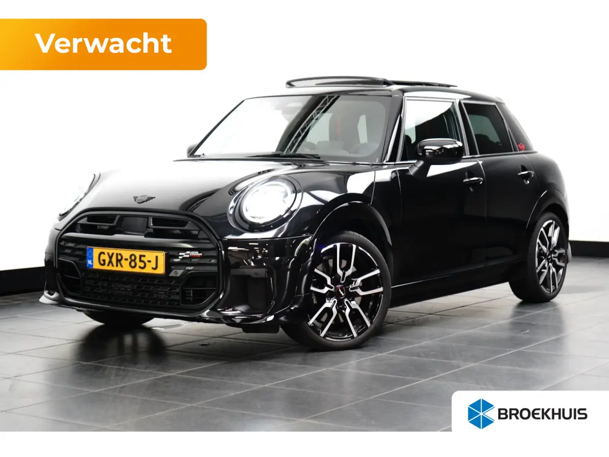 2.0 Cooper S John Cooper Works XL 204 pk | Achteruitrijcamera | Panoramadak | Apple Carplay |