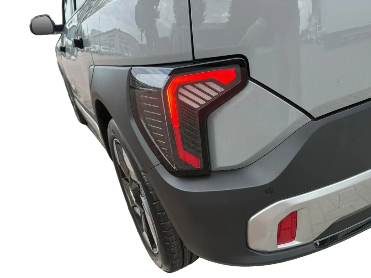 Plus Advanced 61 kWh Demonstratie auto | Leverbaar vanaf maart 2027 | Schuifdak | Stoel + Stuurverwarming |