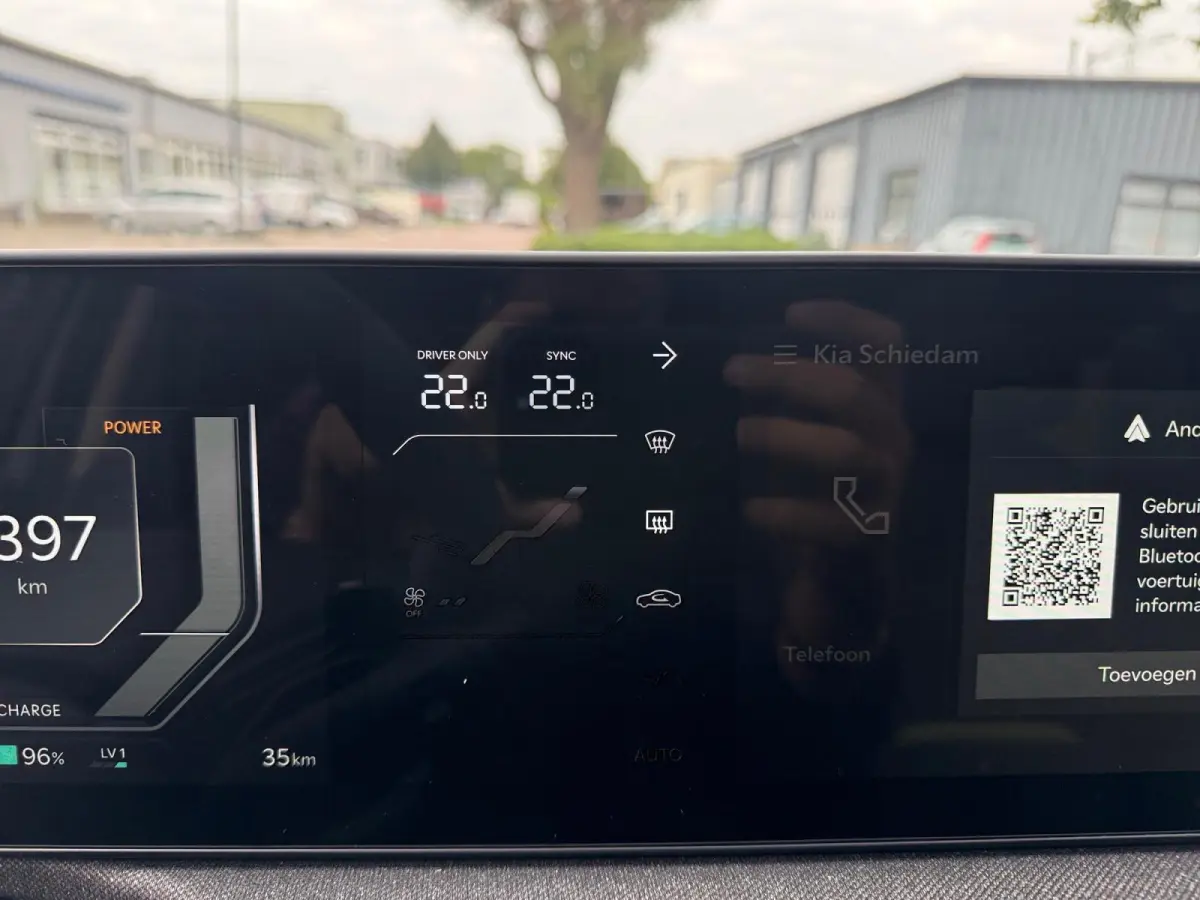 Plus Advanced 61 kWh Demonstratie auto | Leverbaar vanaf maart 2027 | Schuifdak | Stoel + Stuurverwarming |