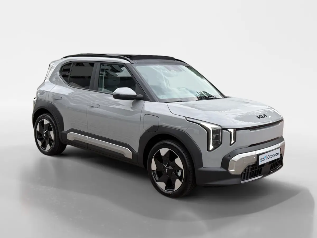 Plus Advanced 61 kWh Demonstratie auto | Leverbaar vanaf maart 2027 | Schuifdak | Stoel + Stuurverwarming |